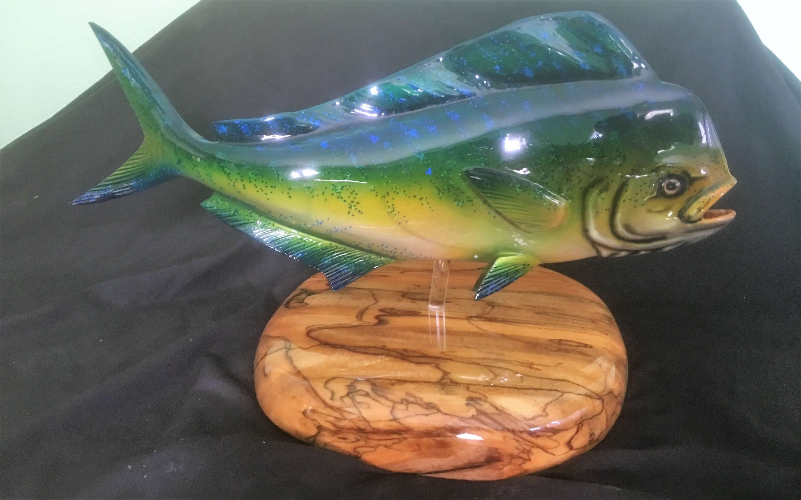 Full Mount Mahi/Dorado/Dolphin Fish Wood Trophy Carving/Sculpture